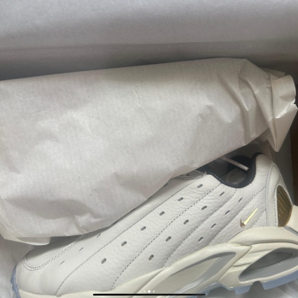 Nike Nocta Hot Step Air Terra BNIB | Women's 7, Men's 5.5 - Picture 2 of 3